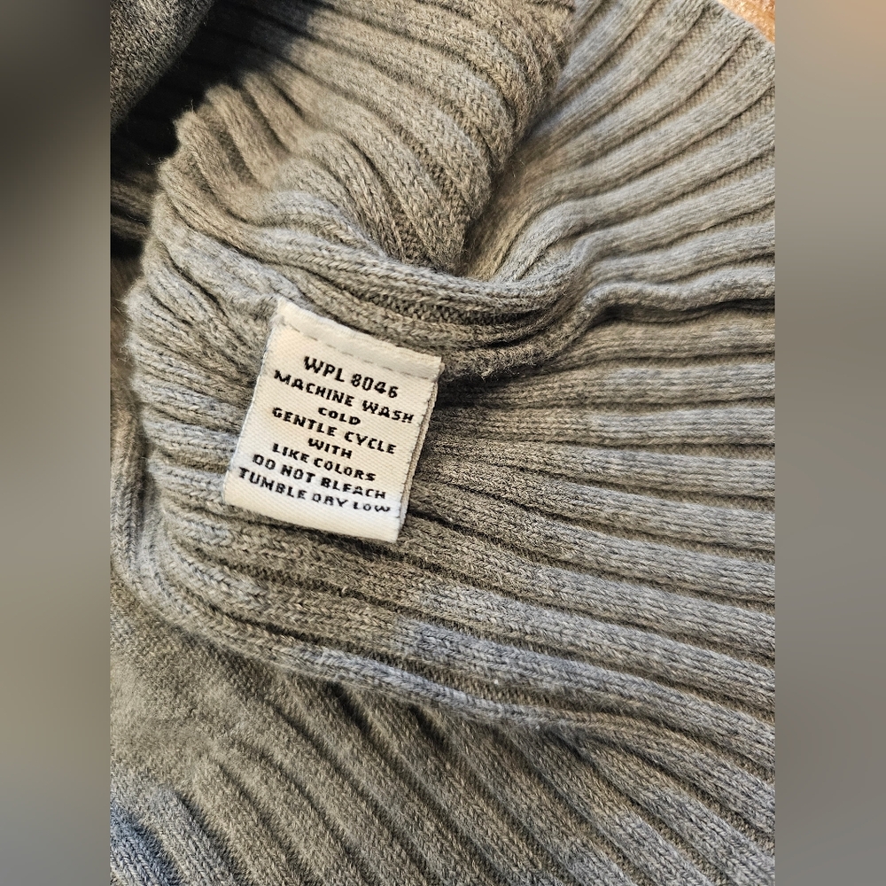 Vintage Style & Co. Gray and Black Ribbed Quarter-Zip Sweater - Picture 10 of 10